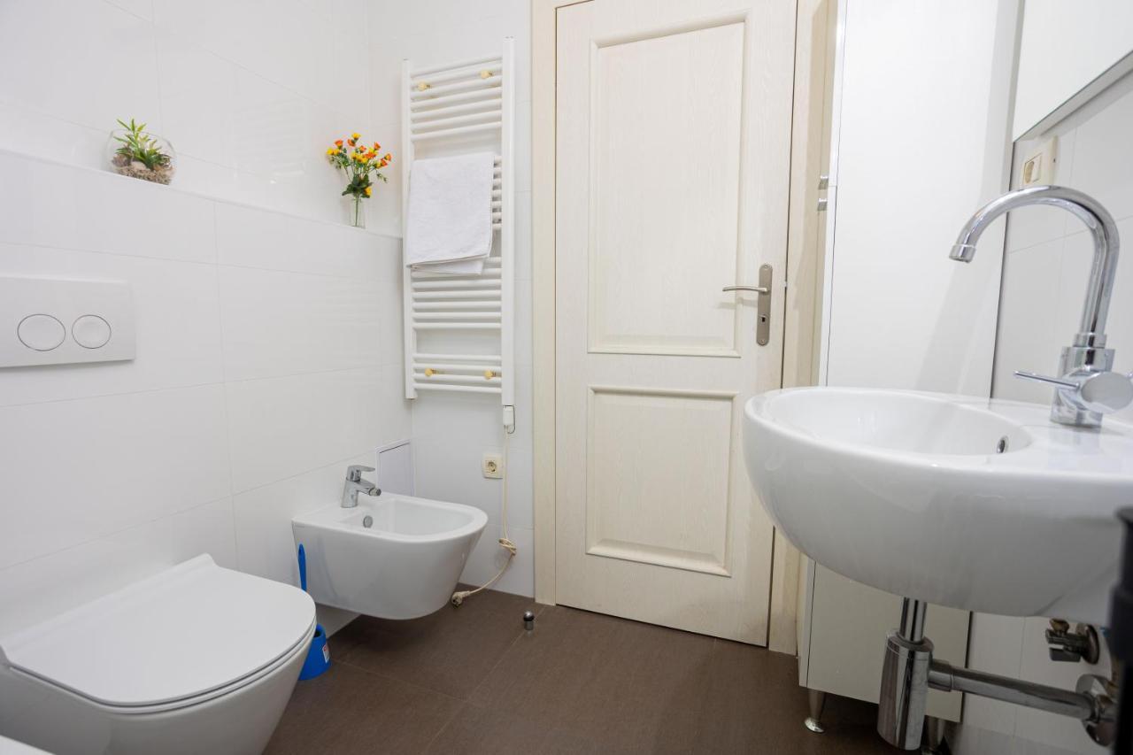 Apartment Aviani Спліт Екстер'єр фото