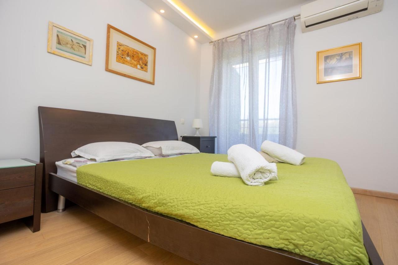 Apartment Aviani Спліт Екстер'єр фото
